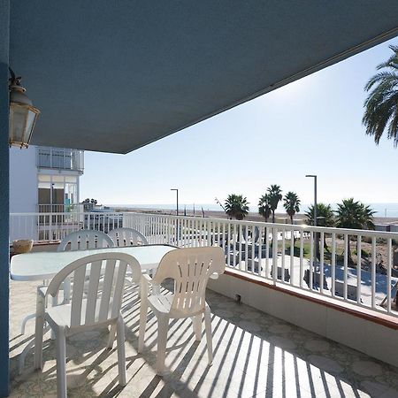Apartamento En 1Era Linea Mar Con Terraza De 25M2 Castelldefels Exterior foto